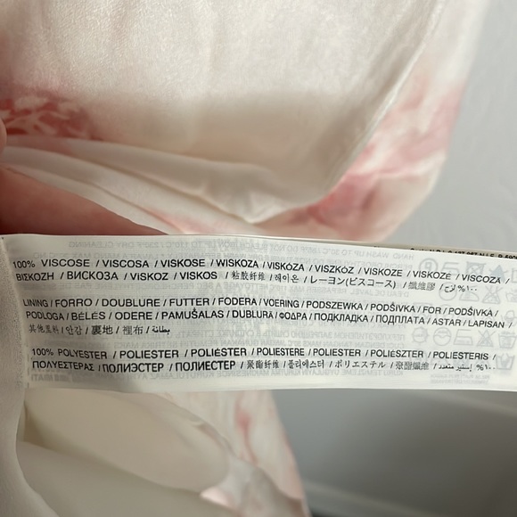 Mango Soft Floral Dress Size XS barely worn - Picture 7 of 7